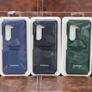 High Quality Silicone Cover for Samsung Z Fold 5 Z fold 4 Z fold 3 Z fold 2 View 4 - OnlineExpo.pk