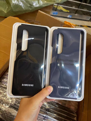 High Quality Silicone Cover for Samsung Z Fold 5 Z fold 4 Z fold 3 Z fold 2 View 3 - OnlineExpo.pk