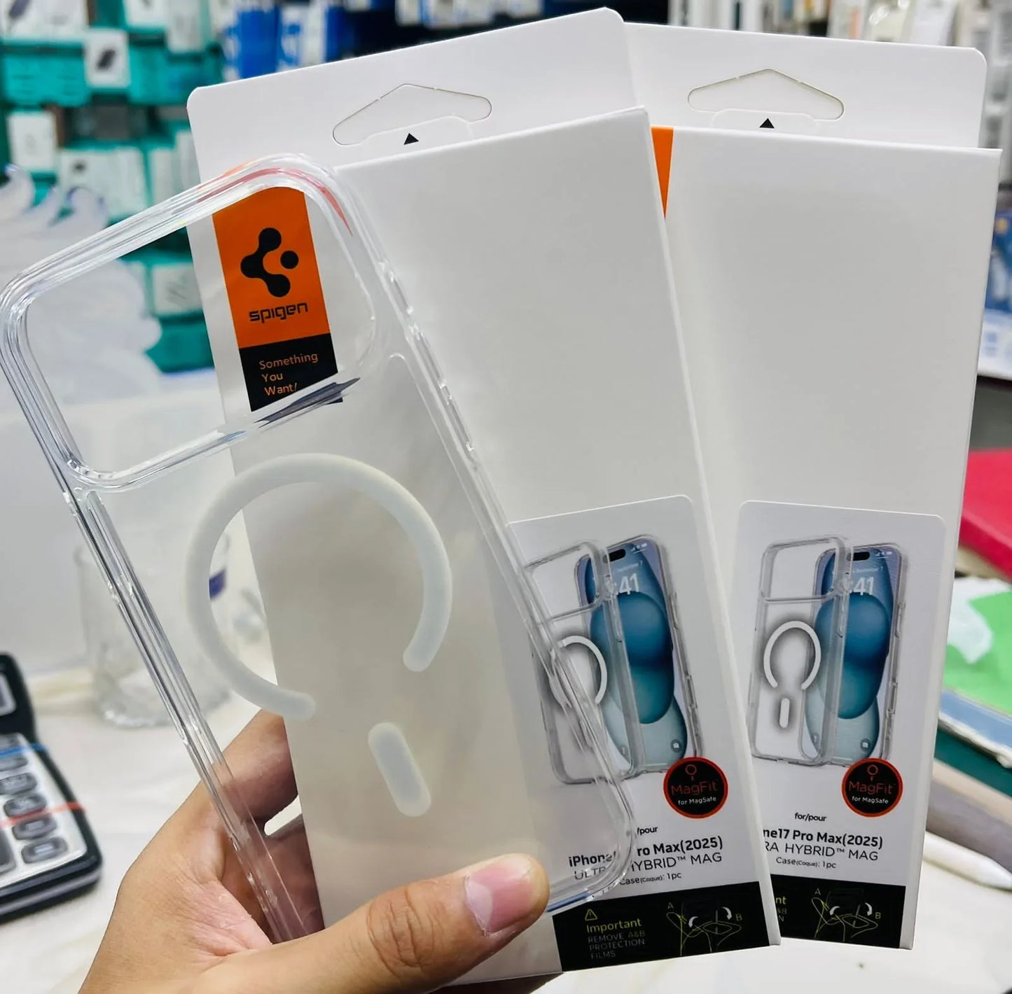 Spigen iPhone 17 Pro Max Crystal Flex Case (MagFit)