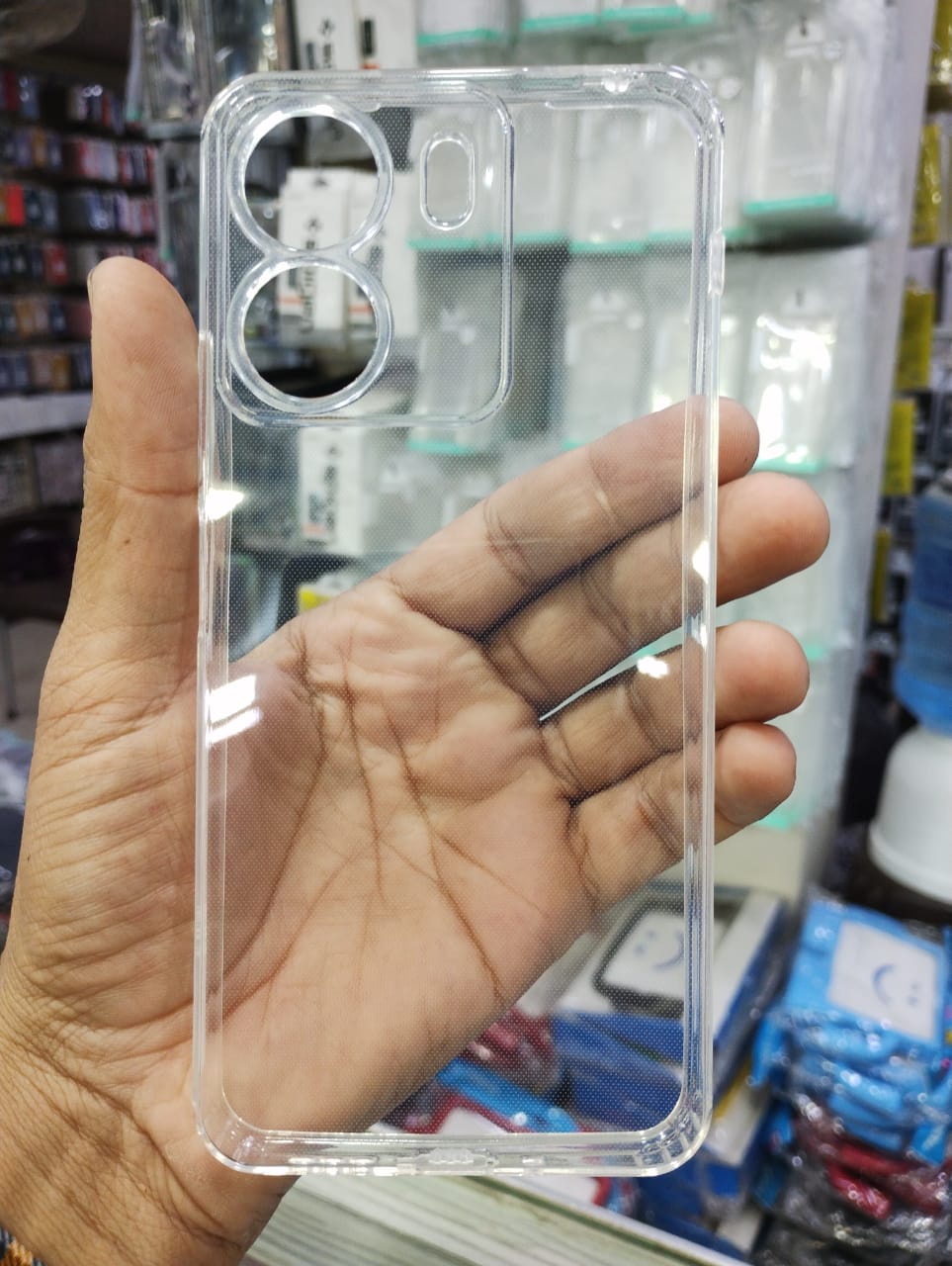 Soft Dustproof Clear Cover – Camon 30 / Spark 20 Pro+ / Infinix Note 40 / Vivo Y17s / Y100 / Infinix Zero 40 Original Product Front View - OnlineExpo.pk