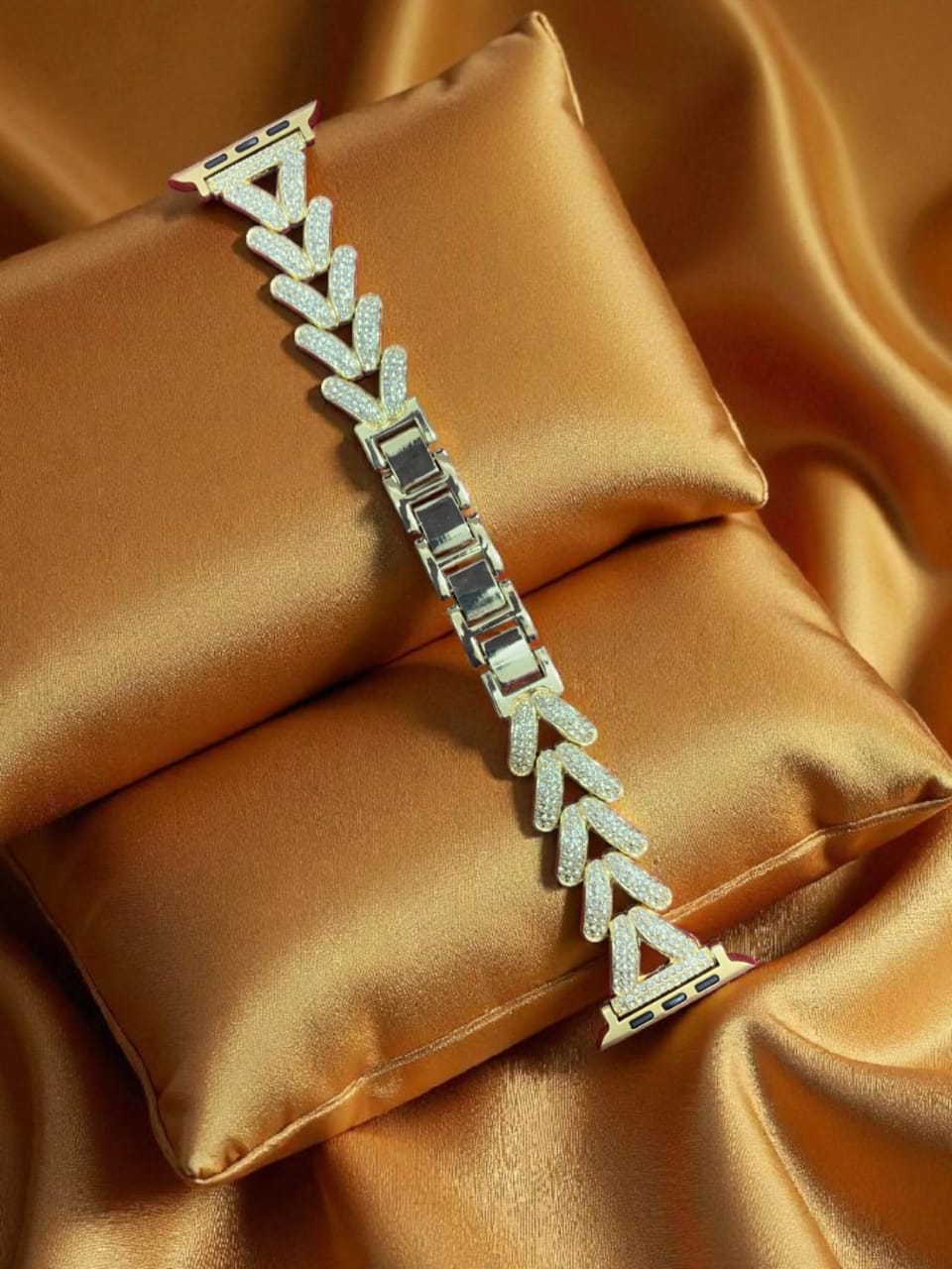 Elegant Ladies Metal Chain Strap with Sparkling Stones for Apple Watch 42/44/45/46/49mm Ultra & Ultra 2 - Gold (Design5)