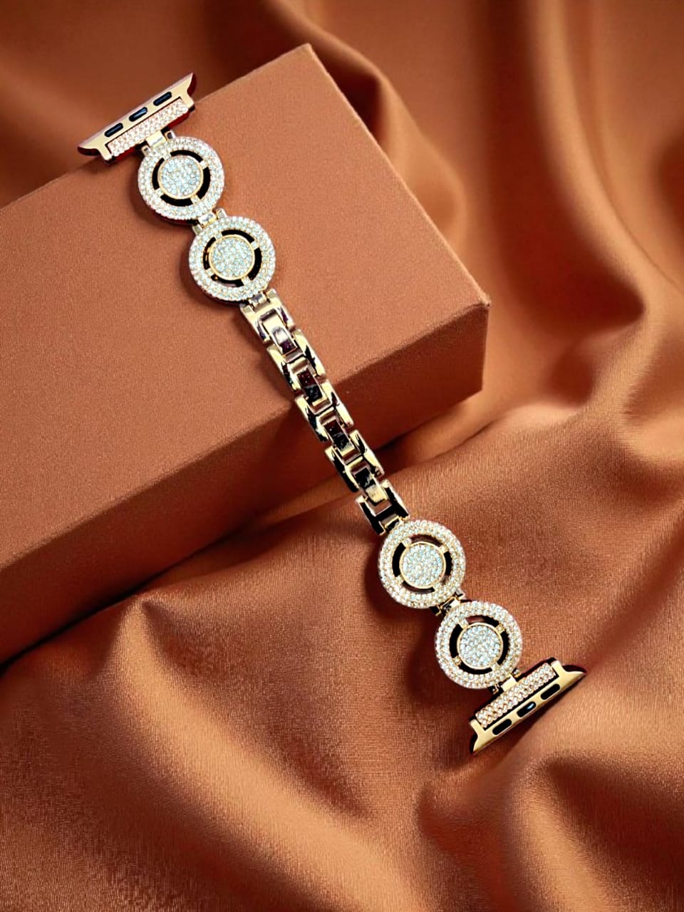Elegant Ladies Metal Chain Strap with Sparkling Stones for Apple Watch 42/44/45/46/49mm Ultra & Ultra 2 - Gold (Design8)