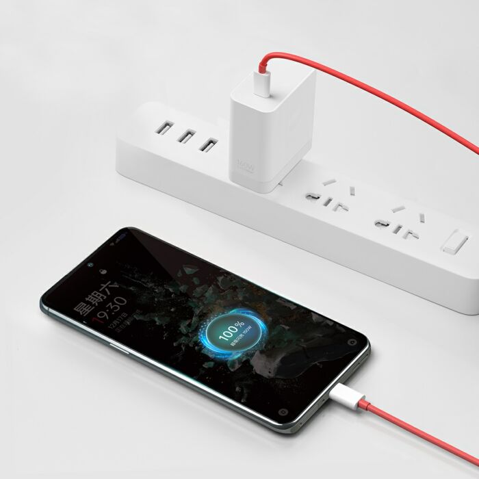 OnePlus SUPERVOOC 160W Type-C Adapter White View 5 - OnlineExpo.pk