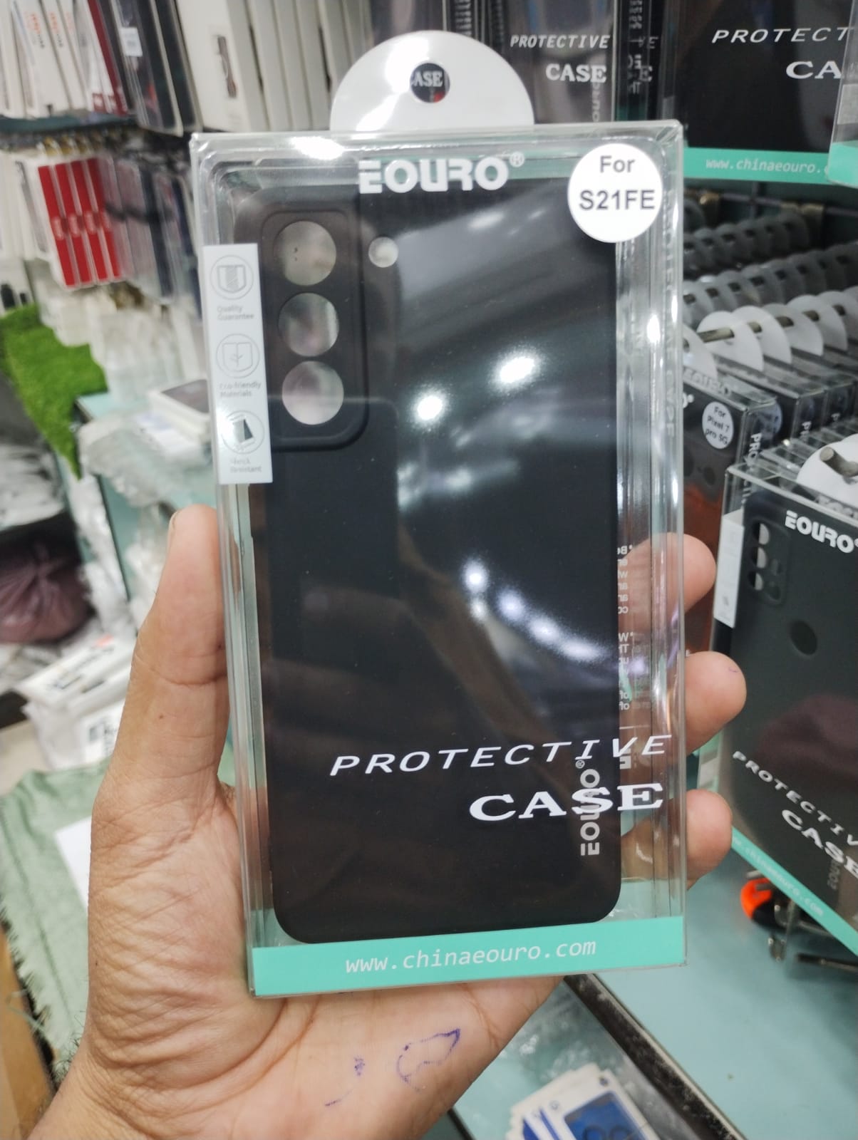 Eouro Black Case – Samsung S24 Ultra / S24+ / S23 FE / S22 Ultra / S21 Ultra / S20 Ultra / Note 20 Ultra / S10+ View 5 - OnlineExpo.pk