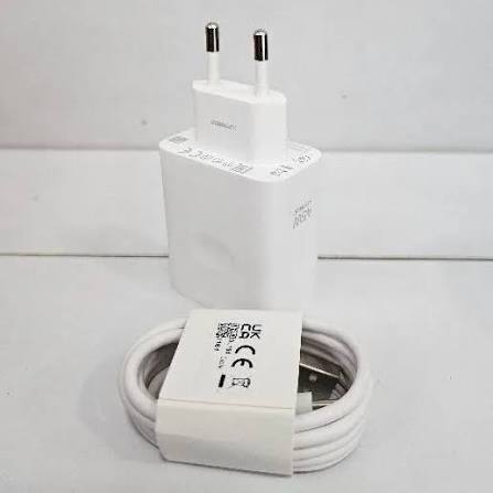 Realme 45watt SUPERVOOC Charger + Usb to type C Cable show SUPER VOOC option & ultra fast charging in oppo , realme and one plus mobile Available in beautiful 3 in 1 packi Original Product Front View - OnlineExpo.pk